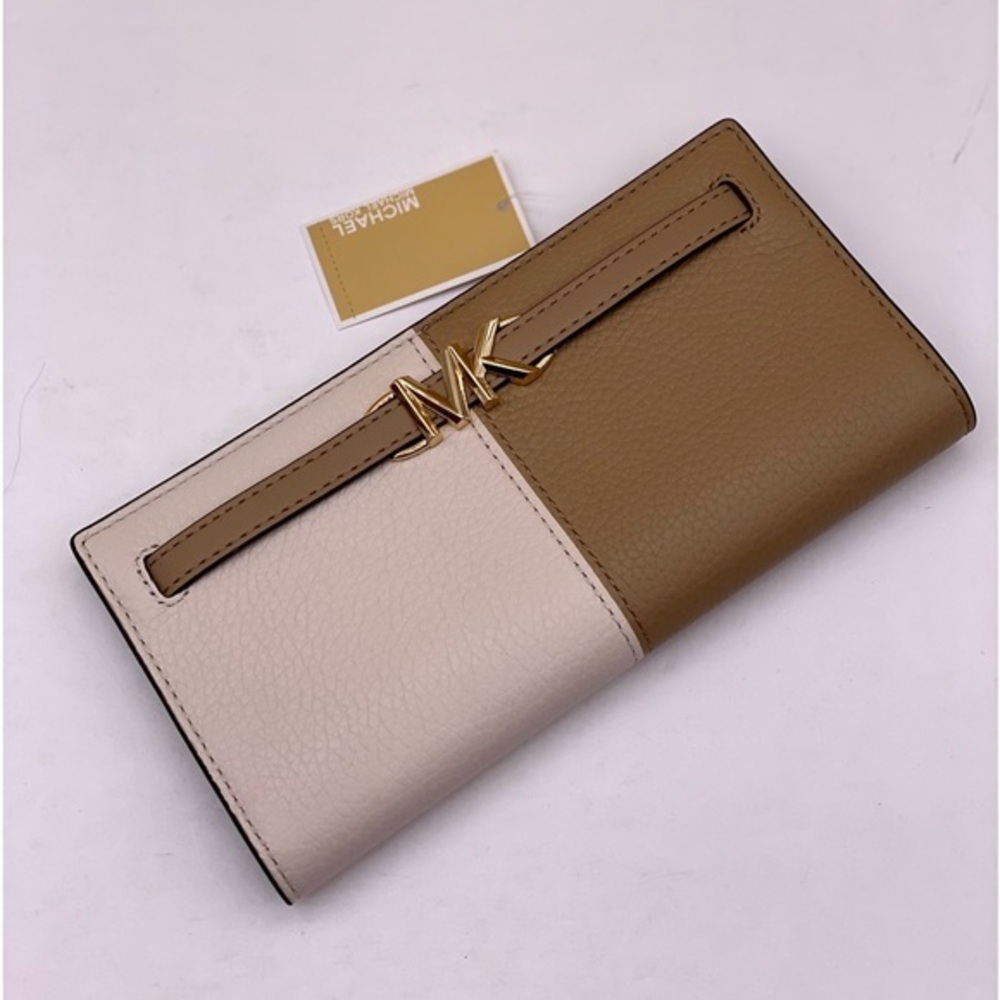 Michael Kors Reed Large Snap Bifold
Wallet CAMEL MULTI